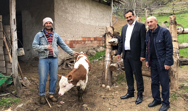 CEYLAN KÖYLÜNÜN YÜZÜNÜ GÜLDÜRDÜ