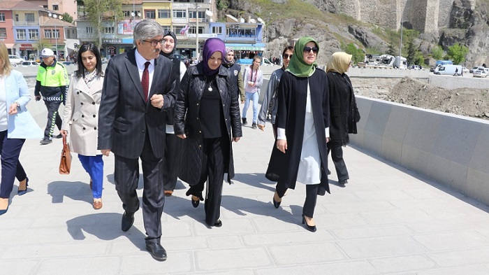 ÇİFTÇİ OSMANCIK’TA İNCELEMELERDE BULUNDU