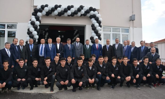 MERCEDES BENZ LABORATUVARI AÇILDI