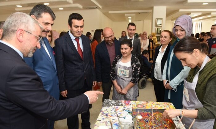 GELENEKSEL EL SANATLARI SERGİSİ AÇILDI