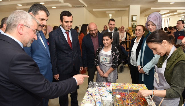 GELENEKSEL EL SANATLARI SERGİSİ AÇILDI
