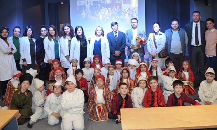 MİNİKLERDEN ÇANAKKALE ORATORYOSU