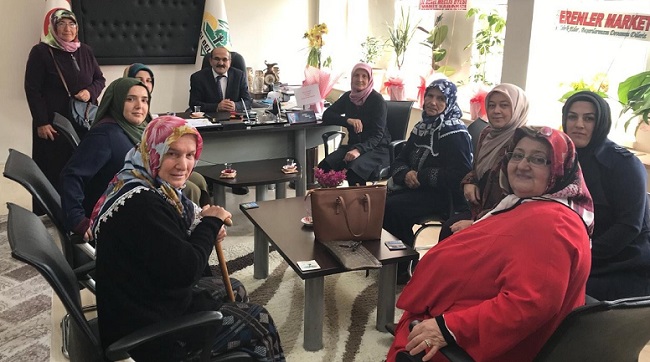 AK KADINLAR BAŞKAN ŞEN’İ KUTLADI