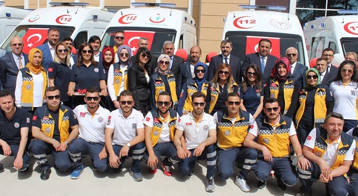 ÇORUM’DA 10 AMBULANS TÖRENLE DAĞITILDI