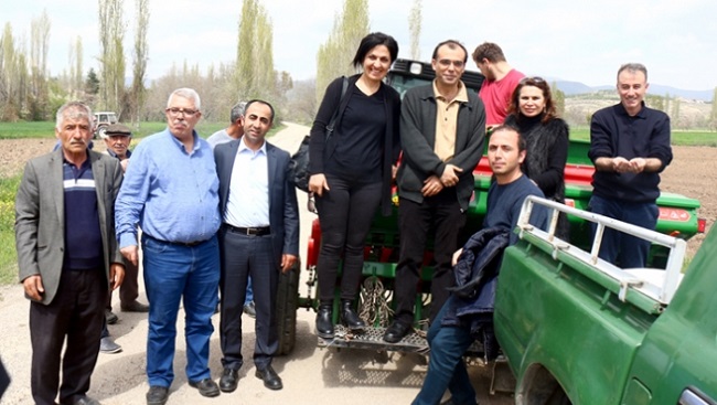 LAÇİN’DE KARABUĞDAY EKİMİ YAPILDI