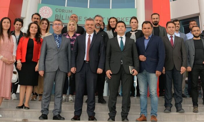 YARIŞMADA KAZANANLAR ÖDÜLLERİNİ ALDI