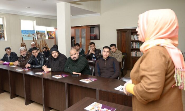 TDED 850 MÜLTECİYE TÜRKÇE ÖĞRETTİ