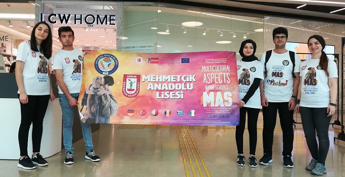 MEHMETÇİK ANADOLU’DA ERASMUS KUTLAMASI
