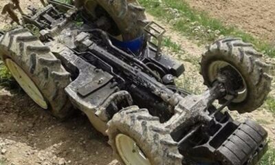 TRAKTÖR DEVRİLDİ:2 YARALI