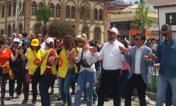 ÇORUM’DA 1 MAYIS COŞKUYLA KUTLANDI
