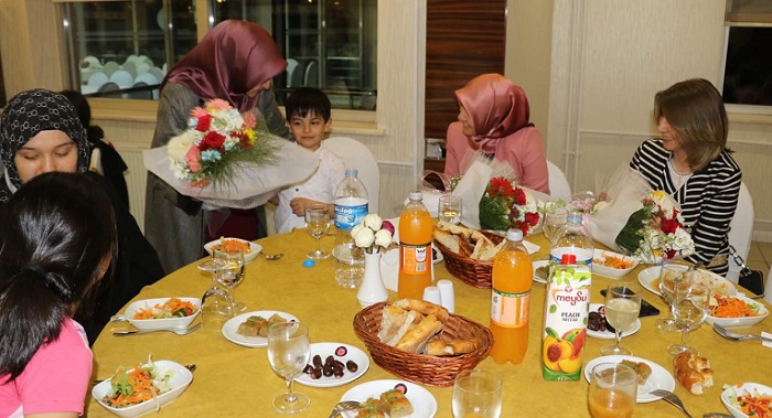 SEVGİ EVLERİNDE ÇOCUKLARLA İFTAR