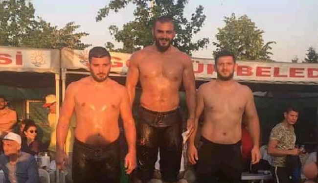 ÇORUMLU GÜREŞÇİ GURURUMUZ OLDU