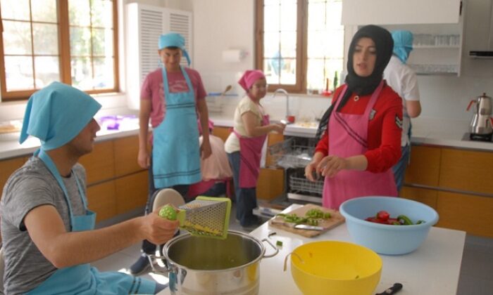 ÖZEL ÖĞRENCİLERE ÖZEL YAZ KURSU