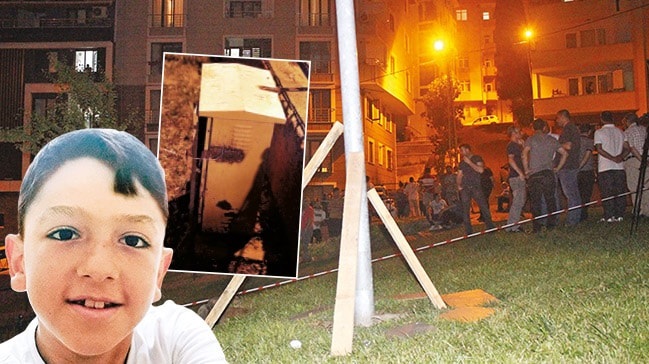 PARKTA AKIMA KAPILAN ÇOCUK KURTARILAMADI