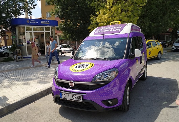 ÇORUM’DA MOR TAKSİ HİZMETE BAŞLADI