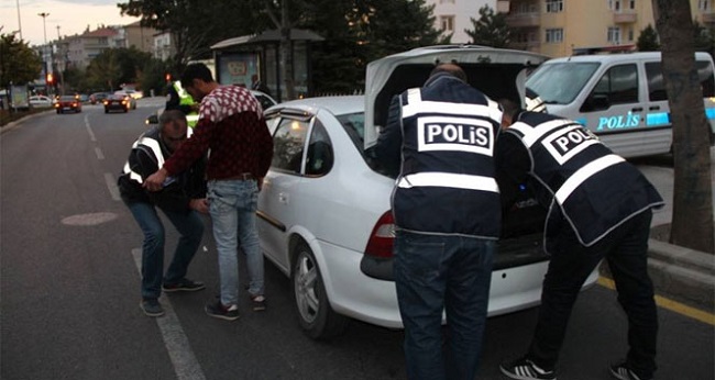 ÇORUM’DA ARANAN BİN 134 KİŞİ YAKALANDI