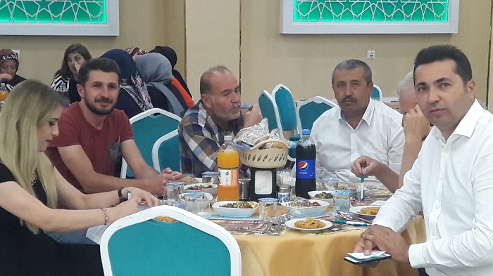 TURKUAZ TUR’DAN MOTİVASYON YEMEĞİ