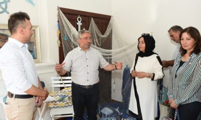 KURSİYER KADINLARIN EMEKLERİ SERGİLENDİ