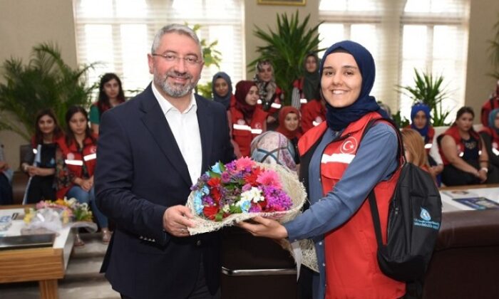 İYİLİK ELÇİSİ GENÇLER ÇORUM’DA