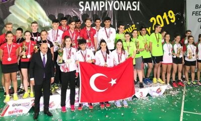 BADMİNTON’DA BALKAN ÜÇÜNCÜSÜ OLDU