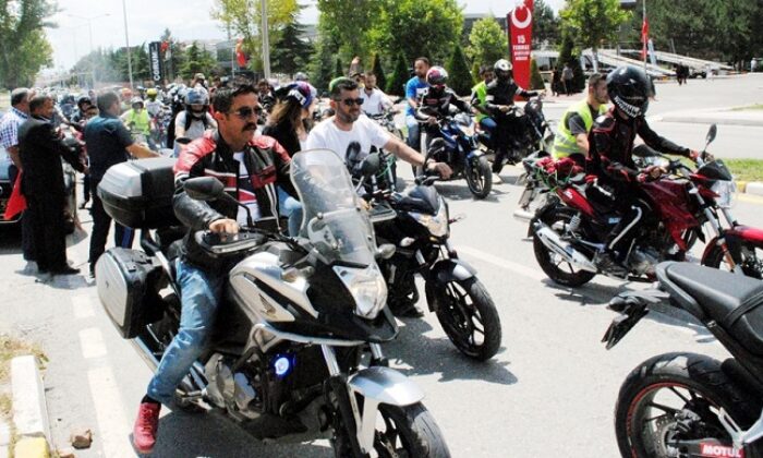 MOTORCULAR FESTİVALE RENK KATTI