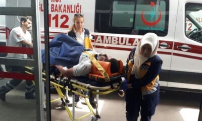 ARACI SOLLAMAK İSTERKEN KAZA YAPTI