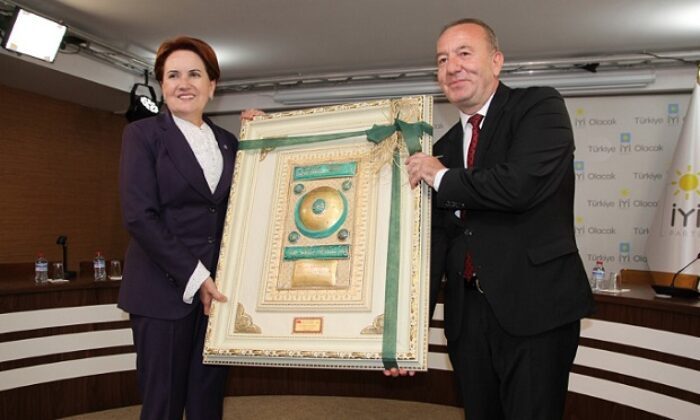 SUNGURLU TEŞKİLATI AKŞENER İLE GÖRÜŞTÜ
