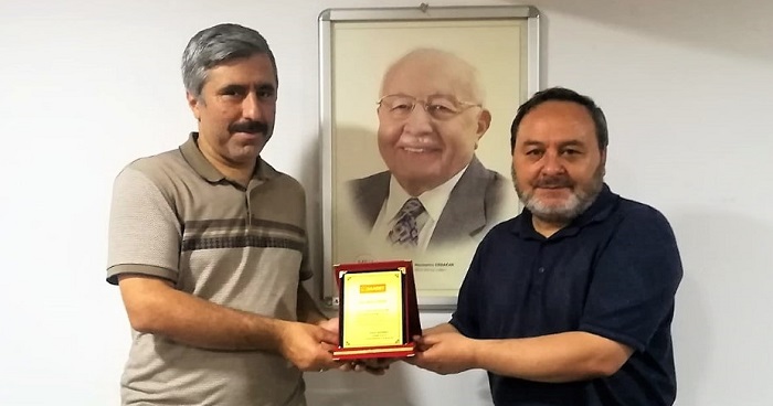 AGD BAŞKANLARINA HİZMET PLAKETİ VERDİ