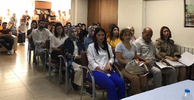 ÇALIŞAN ÜNİVERSİTE ÖĞRENCİLERİ BİLGİLENDİRİLDİ