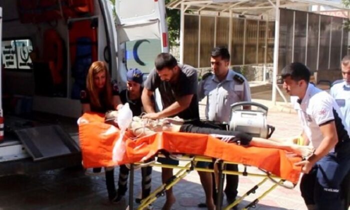 TRAKTÖRDEN DÜŞEREK HAYATINI KAYBETTİ