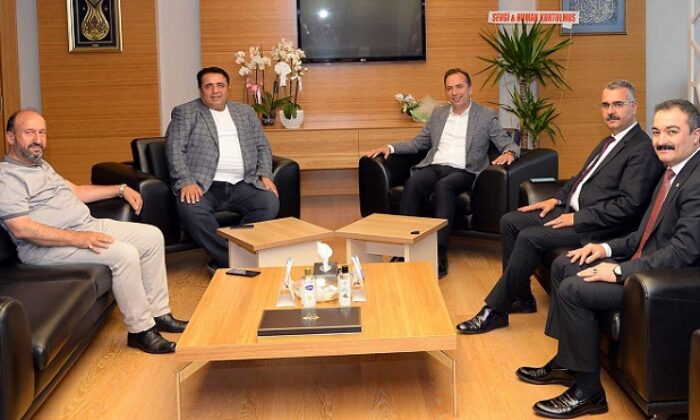 VEKİLLERDEN REKTÖR ÖZTÜRK’E ZİYARET