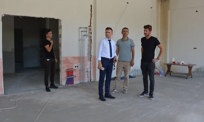 YAPIMI DEVAM EDEN OKULLARI İNCELEDİ