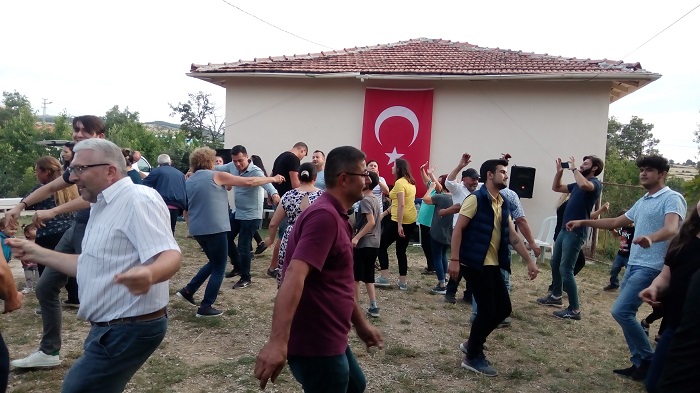 KÖRÜCEKLİLER DAYANIŞMA ŞENLİĞİNDE EĞLENDİ