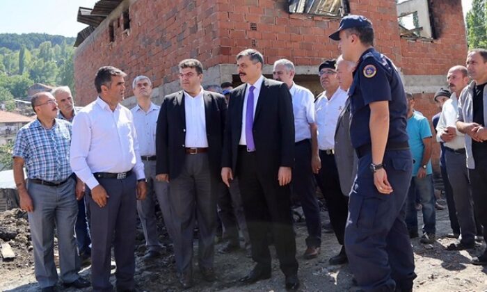 VALİ ÇİFTÇİ KÖYDE İNCELEMELERDE BULUNDU