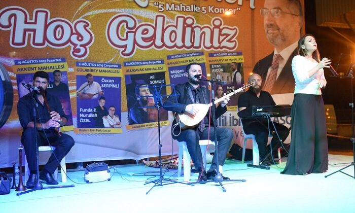 MAHALLE SAKİNLERİ KONSERDE BULUŞTU