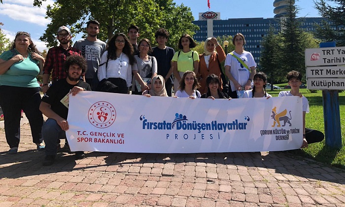 TRT STÜDYOLARINA TEKNİK GEZİ DÜZENLEDİLER