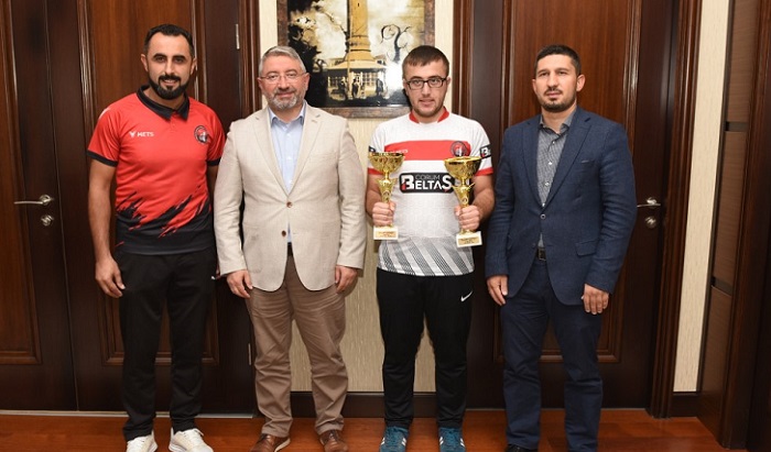 BALKAN ŞAMPİYONUNDAN BAŞKAN’A ZİYARET