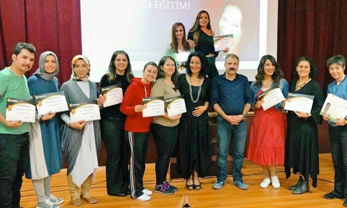 MASAL ANLATICILIĞI EĞİTİMİ ALDILAR