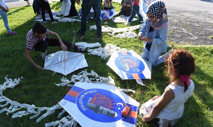 ÇOCUK GÜLERSE DÜNYA GÜLER