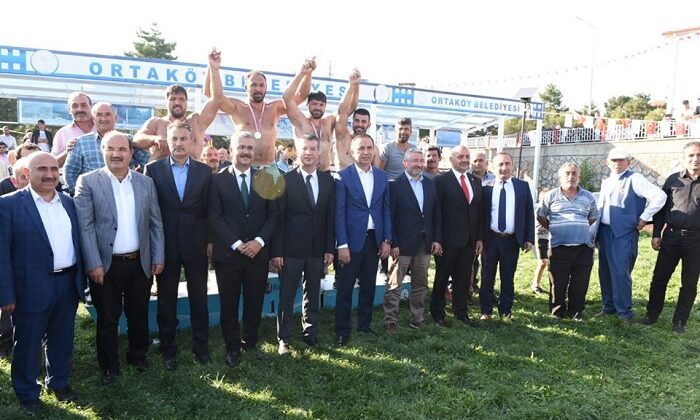 ORTAKÖY’DE KARAKUCAK GÜREŞLERİ YAPILDI
