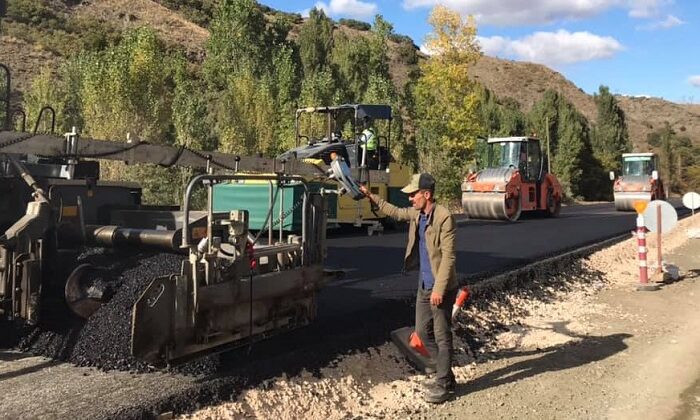 BAŞKAN AHLATCI İSKİLİP YOLUNU İNCELEDİ