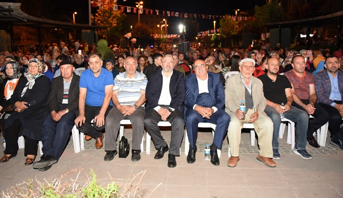GÜLABİBEY MAHALLE KONSERİNE YOĞUN İLGİ