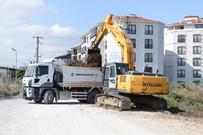 DERELERDE TEMİZLİK ÇALIŞMALARI SÜRÜYOR