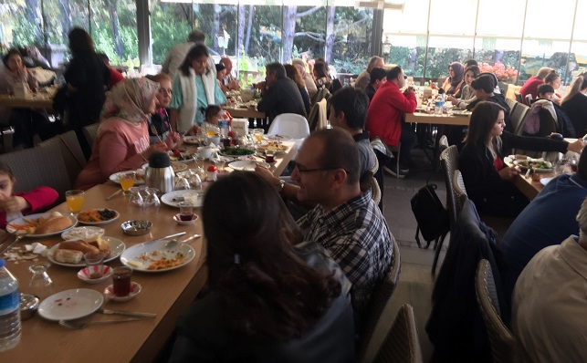 ZİRAAT MÜHENDİSLERİ KAHVALTIDA BULUŞTU