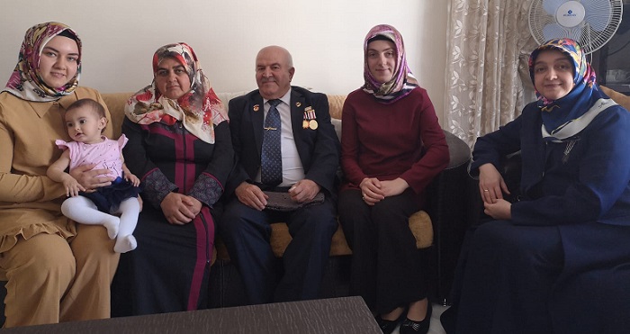 KIBRIS GAZİLERİNE SÜRPRİZ ZİYARET