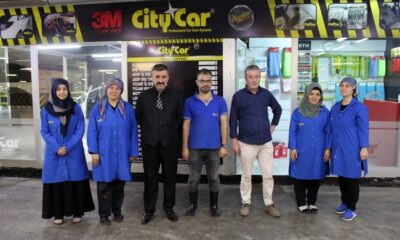 OTO YIKAMAYA KADIN ELİ DEĞDİ