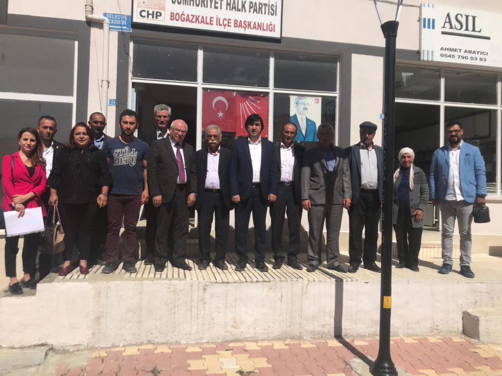 CHP İLÇELERDE SORUNLARI DİNLİYOR