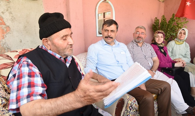 AŞIK BORANİ’DEN ŞİİRLER DİNLEDİLER