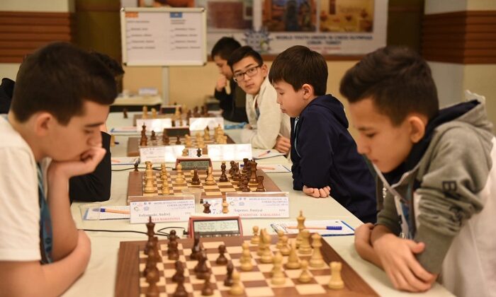 DÜNYANIN RENKLERİ ÇORUM’DA BULUŞTU