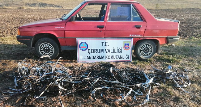 JANDARMA HIRSIZI KISKIVRAK YAKALADI